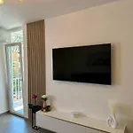 Apartman Eme *