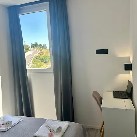 Apartament Eme *